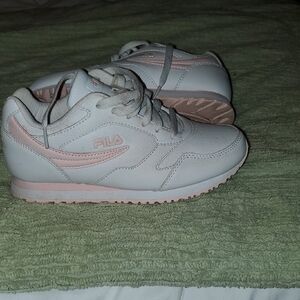 Fila Women's Sneakers in White and Pink like New